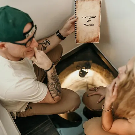 Myinsolite - Cocon Tropical, Jacuzzi, énigme