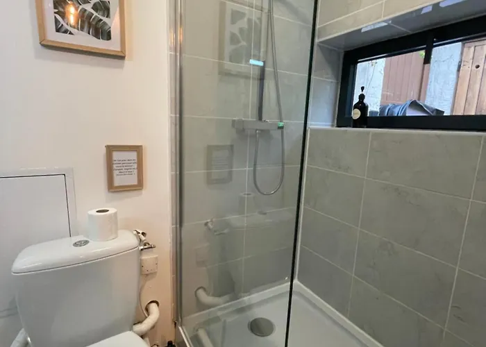 Myinsolite - Cocon Tropical, Jacuzzi, Enigme Apartament